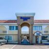 Отель Rodeway Inn & Suites Inglewood в Инглвуде