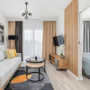 Отель Apartment With Parking & A/C by Renters, фото 13