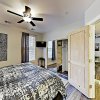 Отель Contemporary Alpine Getaway W/ Wraparound Deck 1 Bedroom Condo, фото 10