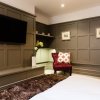 Отель 1st Class Covent Garden Residences for 1st Class Guests, фото 6