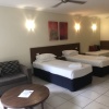 Отель Cairns Queenslander Hotel & Apartments, фото 4
