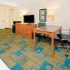 Отель La Quinta Inn & Suites by Wyndham Salt Lake City Airport, фото 5