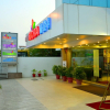 Отель Flora Inn, фото 1