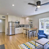 Отель Houston Apt w/ EV Charging: 3 Mi to Downtown!, фото 14