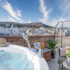 Отель Topfloor Getaway Balcony&hot Tub+acropolis View, фото 10