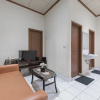 Отель RedDoorz Plus @ Hotel Griya Astoeti, фото 7