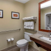 Отель Comfort Suites At Rivergate Mall, фото 9