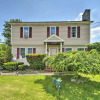 Отель Stylish Suburban Getaway, 10 Miles to Royal Mtn!, фото 1