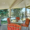 Отель Waterfront Shady Cove Home w/ Fishing Deck!, фото 7