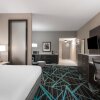 Отель Holiday Inn Express & Suites Charlotte Airport, an IHG Hotel, фото 27
