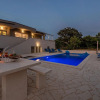 Отель Stunning Home in Vrsi With 5 Bedrooms, Wifi and Outdoor Swimming Pool, фото 16