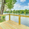 Отель Flippin Home w/ Deck & Grill: Steps to White River, фото 15