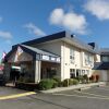 Отель Port Augusta Inn and Suites в Комоксе