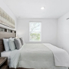 Отель Lovely Townhome Sleeps 8 Eve101, фото 27