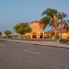 Отель Motel 6 Santa Nella, CA - Los Banos в Гастине