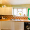 Отель Rands Lodge 4 Bed - 2 Bathroom - lots of Parking, фото 12