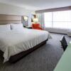 Отель Holiday Inn Express Vancouver-Metrotown (Burnaby), an IHG Hotel, фото 3
