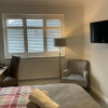 Отель Room in Guest Room - Apple House Wembley -double Ensuite, фото 13