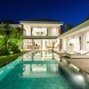 Отель Walk to the Beach Magnificent 4BR Villa, фото 17