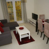 Отель Blackburn Lodge 2-Bedroom Flat, фото 8