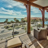 Отель Crystal Shores by RedAwning, фото 4