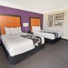 Отель La Quinta Inn & Suites by Wyndham Phoenix Scottsdale, фото 34