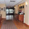 Отель Hampton Inn Macomb, фото 23