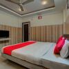 Отель OYO 3356 Hotel Green Valley, фото 3