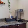 Отель Budget Inn and Suites, фото 17