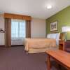 Отель Days Inn & Suites by Wyndham Rochester Mayo Clinic South, фото 4