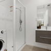 Отель Renovated Apartment in Heart of City, фото 4