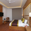 Отель Capital O 10824 Hotel Star Suites, фото 2