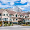 Отель Irwin's Mountain Inn, фото 1