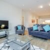 Отель Spacious luxury 2 Bed Apartment by 7 Seas Property Serviced Accommodation Maidenhead with Parking an, фото 3