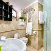 Отель Charming Flat 1 Minute on Foot From Colosseum, фото 7