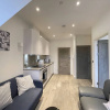 Отель Remarkable 1-bed Apartment in Slough, фото 2
