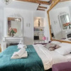 Отель Parisian Cocoon 1bdr Flat - Prime Loc Le Marais, фото 19