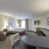 Отель Candlewood Suites Mishawaka North, an IHG Hotel, фото 5