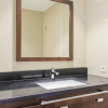 Отель Comfort And Spacious 3Br At Branz Bsd City Apartment, фото 8