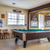 Отель Econo Lodge Breezewood, фото 7