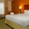 Отель Red Lion Inn & Suites Fayetteville, фото 4