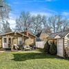 Отель Cottage Chic Home Near Downtown Boise, фото 15