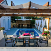 Отель Lovely Holiday Home With Private Swimming Pool, фото 11