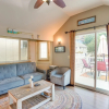 Отель Tropical Island Escape w/ Deck, Walk to Avalon Bay, фото 7
