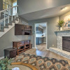 Отель Modern Townhome w/ Fireplace: Near Stoll Park, фото 11