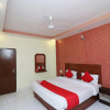 Отель OYO 24274 Hotel Neel Ganga, фото 2