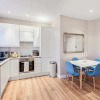 Отель Modern 2 bed Flat, West Kensington, Sleeps 4, фото 11