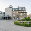 Отель Rideau 2Br Signature Apartment Free Parking 2, фото 27