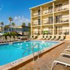 Отель Pleasure and Comfort Condo at Daytona Beach - One Bedroom Condo #1, фото 14