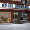 Отель Landmark Hotel, фото 1